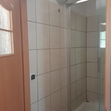 Kolobrzeg Mielno Ustronie Morskie Sarbinowo Pole Kempingowe -fendt Caravan Saphir Campsite